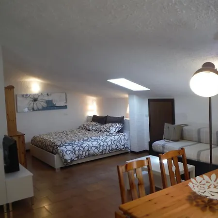 Appartement Studio Varenna