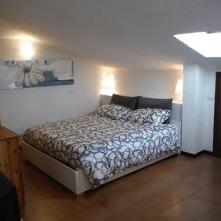 Appartement Studio Varenna